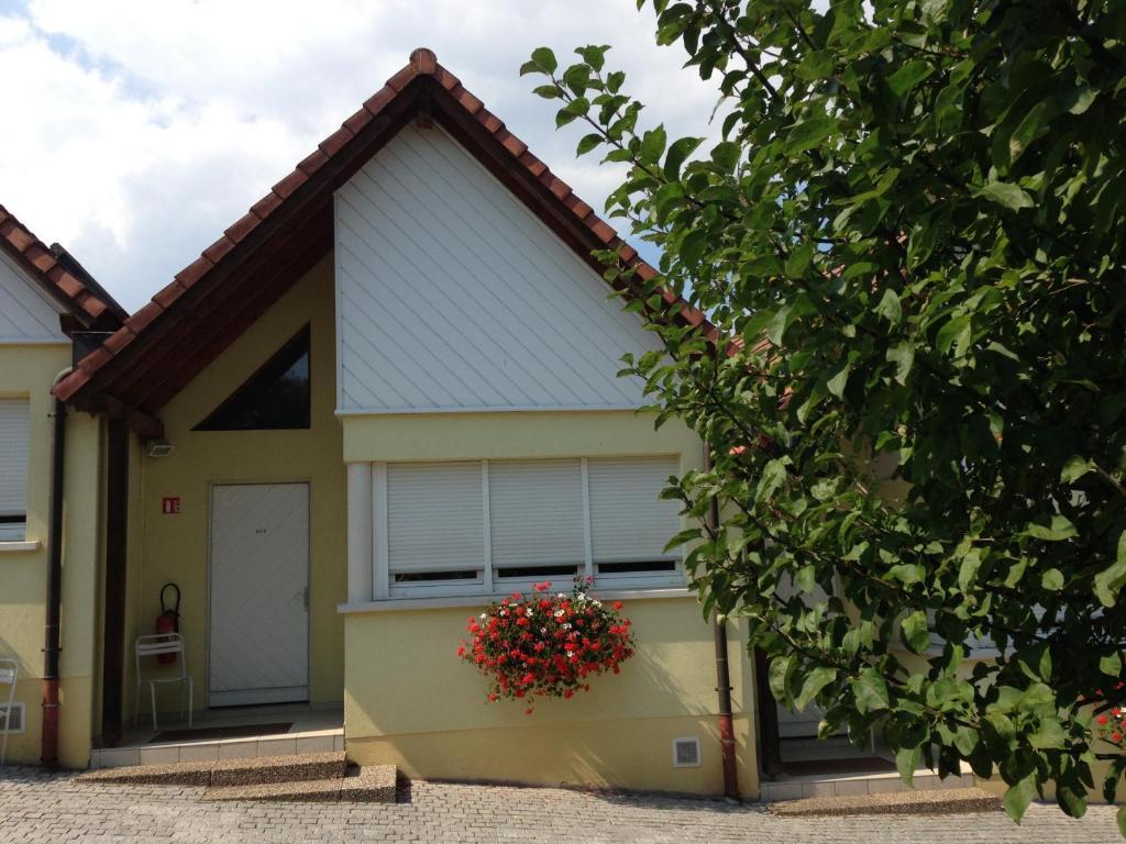 Hotel Restaurant A L'Etoile Merkwiller-Pechelbronn Szoba fotó